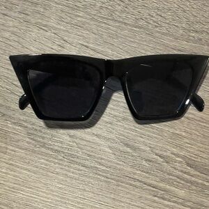 Viral Amazon Cat Eye Black Sunglasses